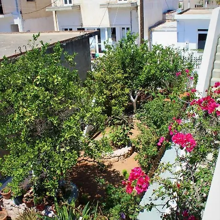 Apartament Koula's Place