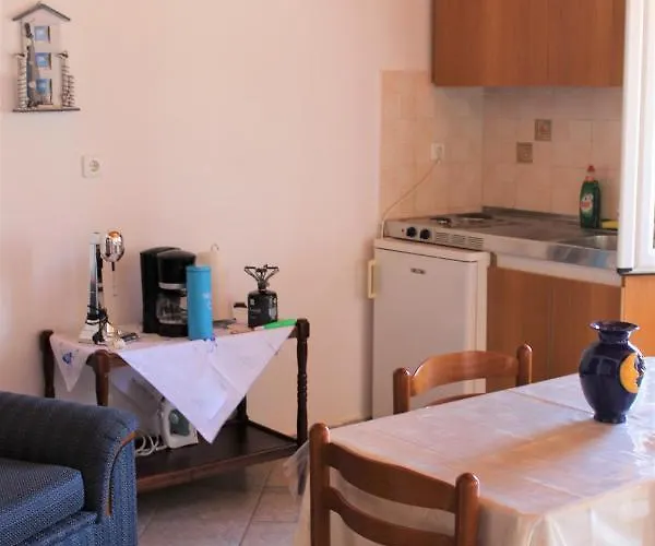Koula's Place Apartment